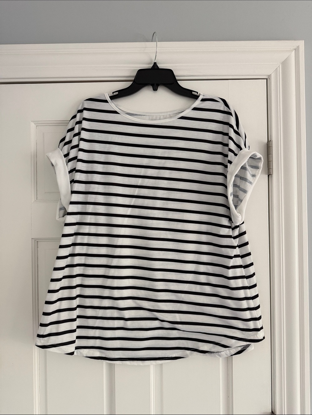 SHEIN Black & White Striped Short Sleeve Tee